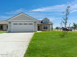 8642 W Ferguson Ln, Rathdrum, ID 83858