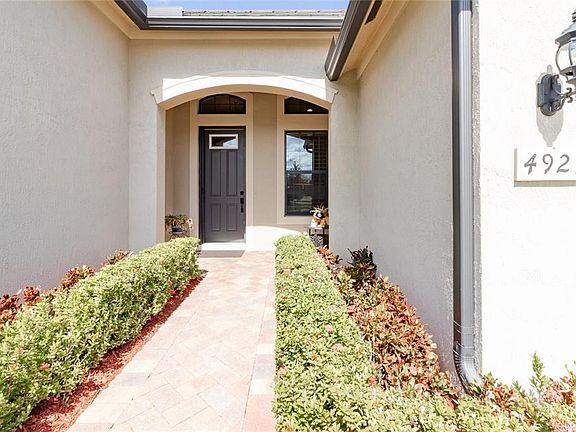 4th image of 4921 SW Gossamer Cir