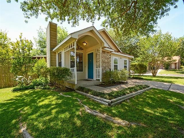 This home is clean and has been meticulously well maintained by the owners.  Pre-inspected and ready to go.