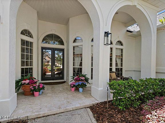 4th image of 380 CLEARWATER Drive