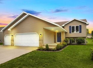 804 Miller Ln SE, Stewartville, MN 55976