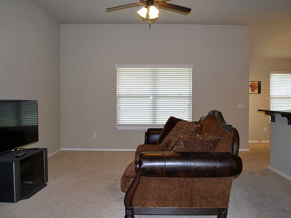 5th image of 1613 NW 126th St