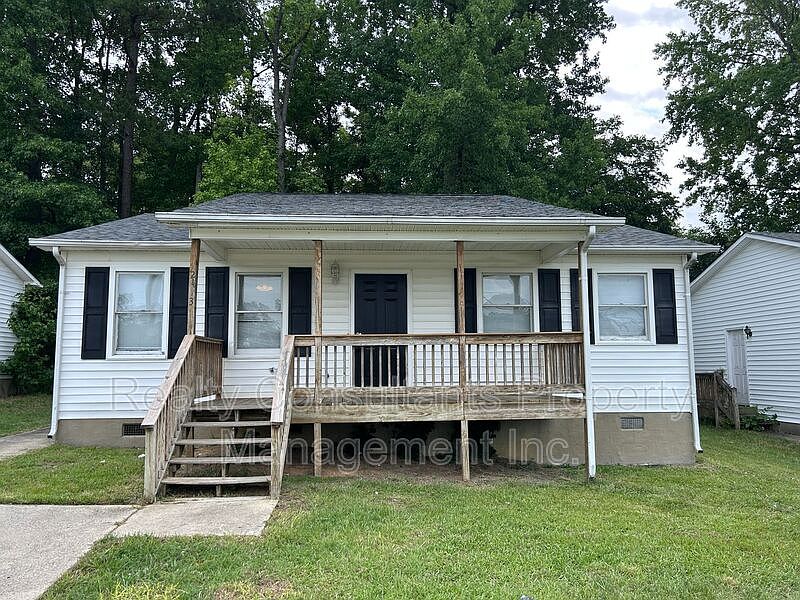 1st image of 2413 Robbins St
