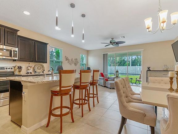 3rd image of 2591 Midnight Pearl Dr