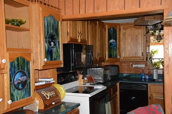 2nd image of 18loomis Bay Road