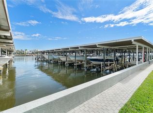 1100 8th Ave S APT 109C, Naples, FL 34102