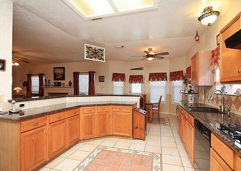 1st image of 3639 Lauderwood Ln