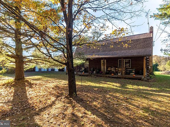 3rd image of 446 Irish Meetinghouse Rd