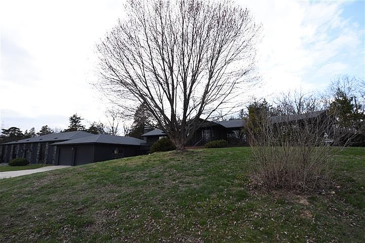 1st image of 1600 Wooded Hills Ln