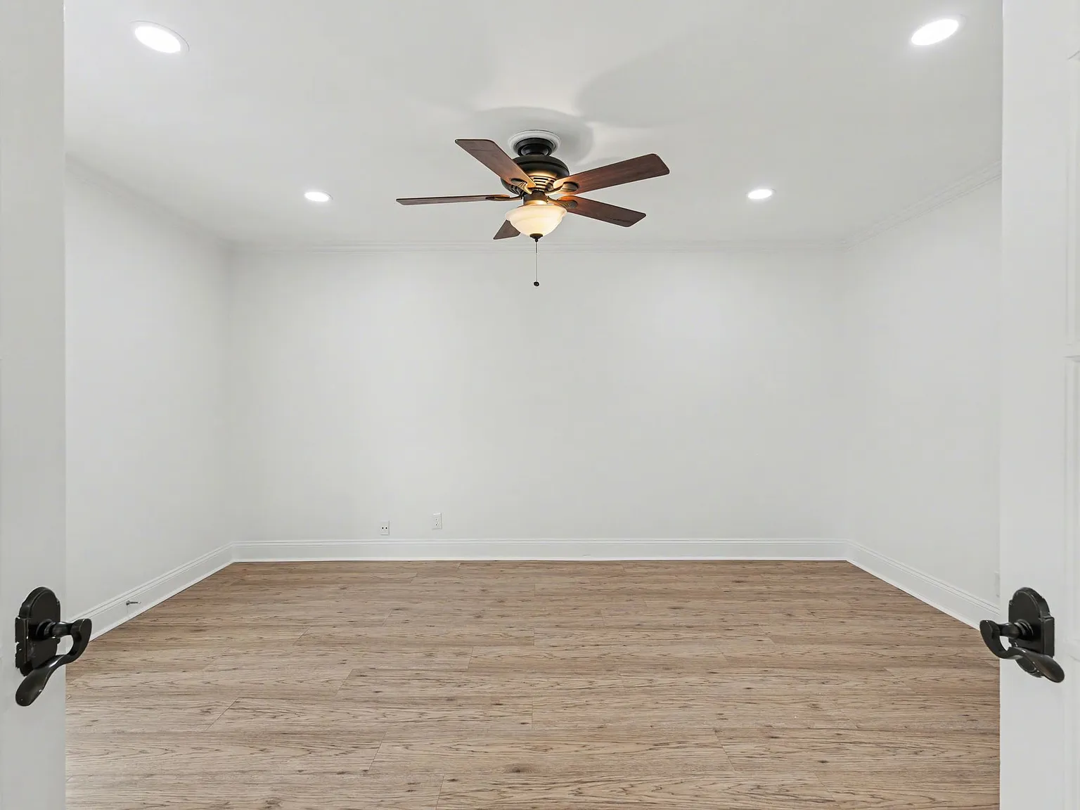 116 Harding Pl — Photo 4