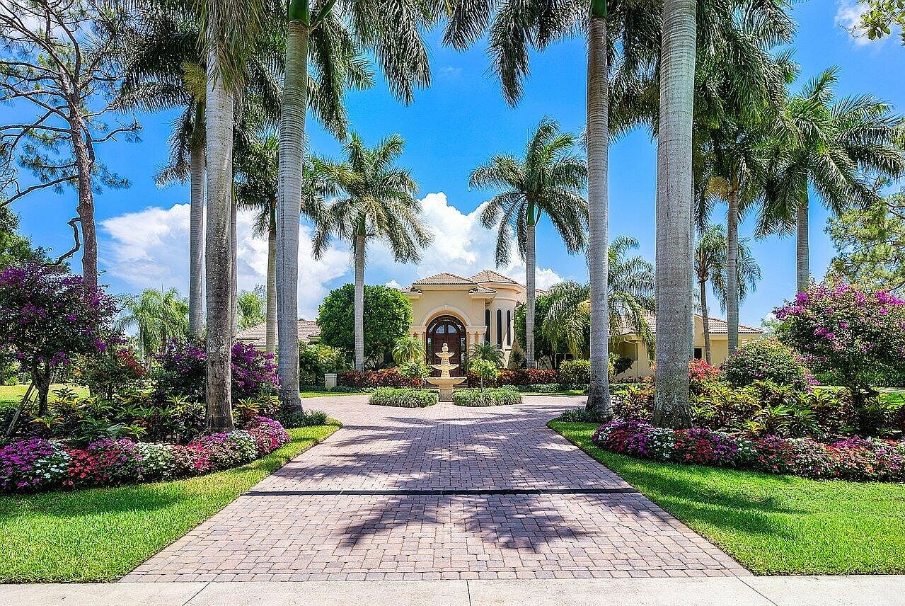 8792 Steeplechase Dr, Palm Beach Gardens, FL 33418 | Zillow