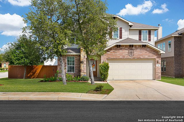1st image of 702 Teatro Way