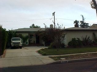 19558 Mobile St, Reseda, CA 91335