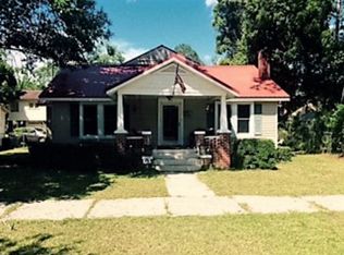 617 E Cherry St, Jesup, GA 31546