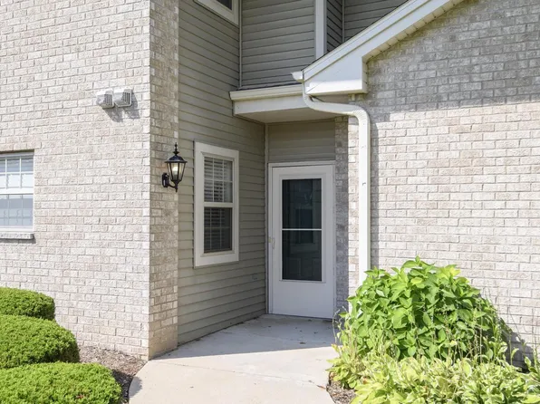 18730 Emerald CIRCLE #A, Brookfield, WI 53045