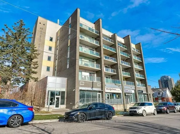 62 Balsam St #B603, Waterloo, ON N2L 3H2