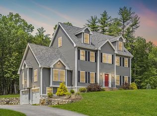 26 Alexander Way, Dunstable, MA 01827