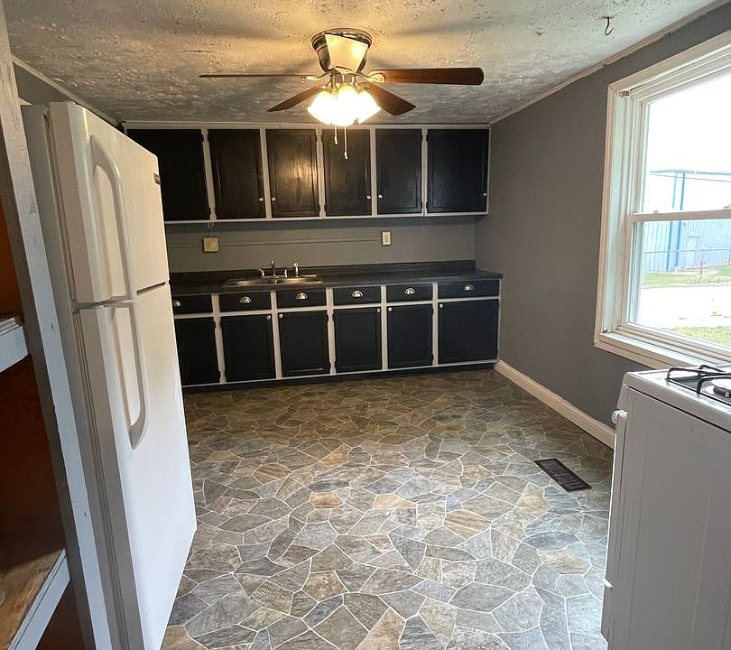 1113 W Washington St, Delphi, IN 46923 Zillow