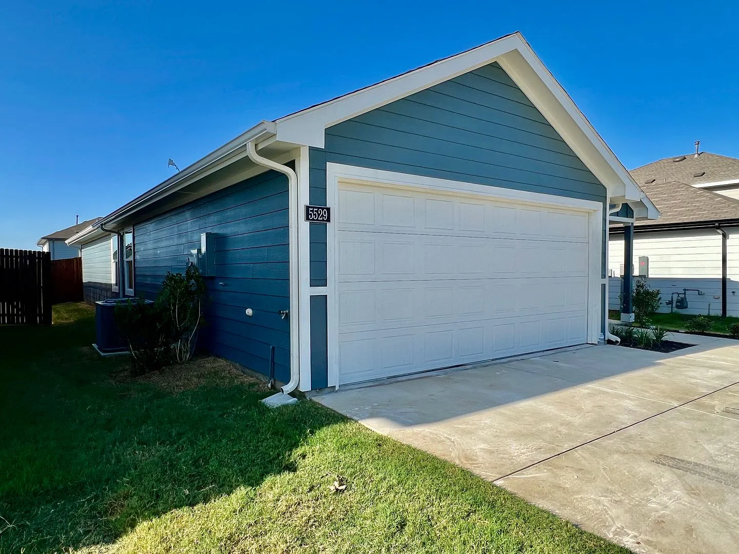 5529 Rollins, Denton for RENT — Photo 3