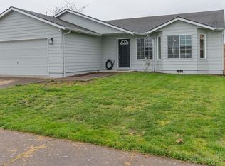 1084 Antioch St, Lebanon, OR 97355