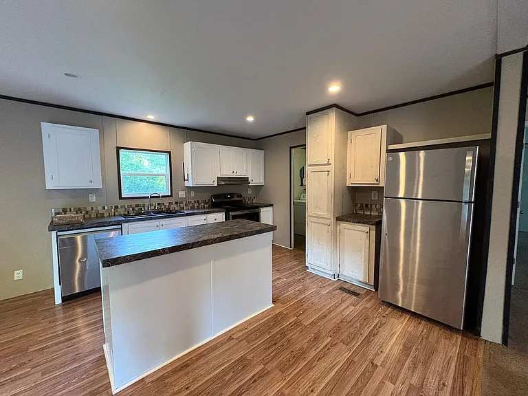 9932 Lareta St — Photo 11