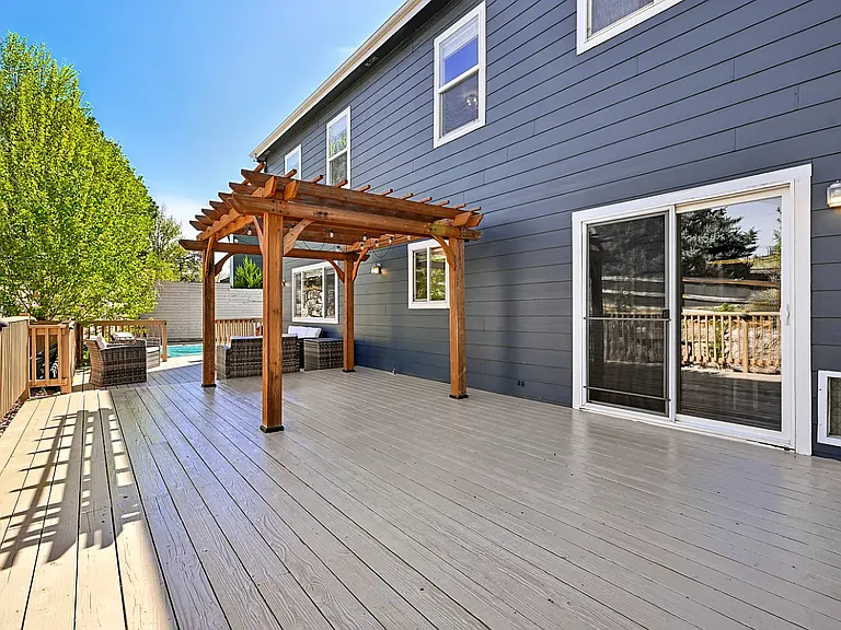 21665 Mount Elbert Pl — Photo 35