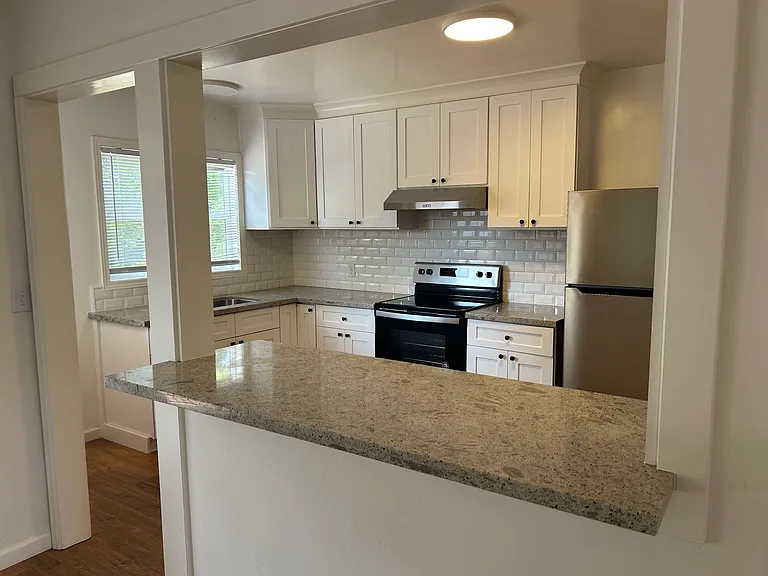 26 E Cortland Ave — Photo 10