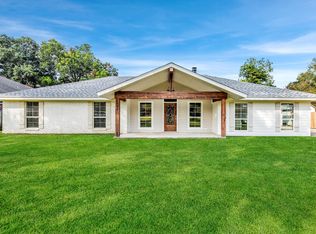 416 Cherokee Ln, Lafayette, LA 70508