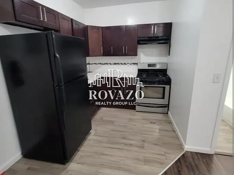 812 Clinton Ave #2 — Photo 1