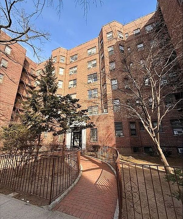 1st image of 6141 Saunders St APT B67