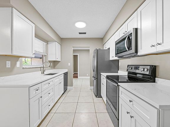5th image of 9203 NW 71st Street