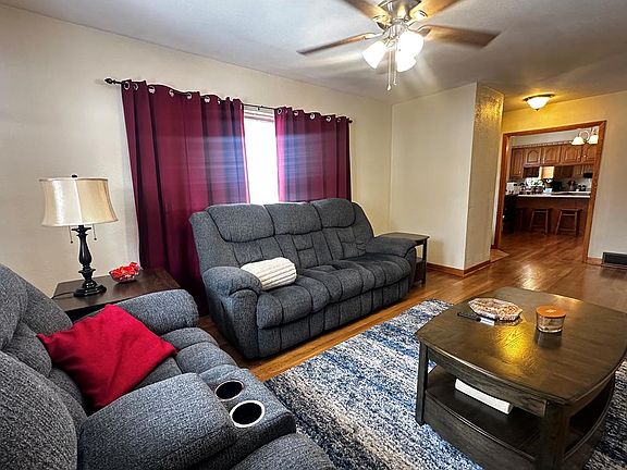 3rd image of 1509 Oak Forest Rd