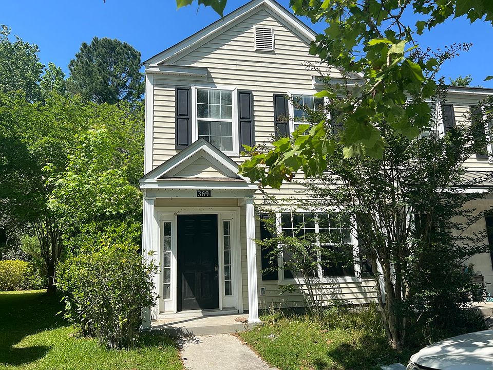 1st image of 369 Gardners Cir