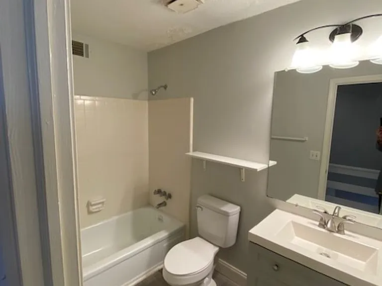 Spacious 2 bedroom , 1 bath - Just 8 minutes from the University of South Carolina! — Photo 10