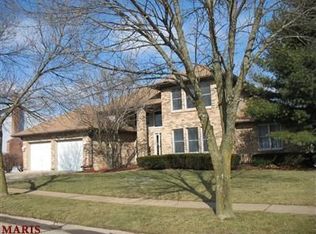 121 Staehle Ct, Saint Louis, MO 63129