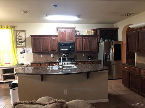 4th image of 6006 N 44th Ln