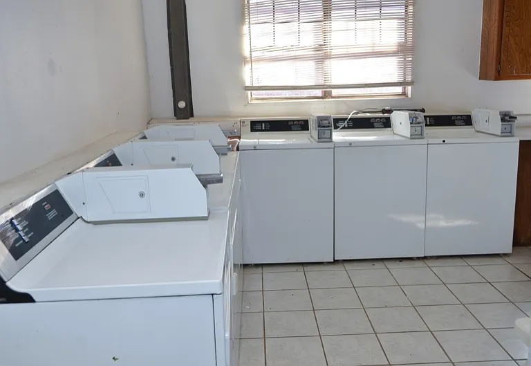1406 E 1st St #8 — Photo 8