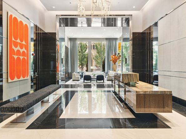 14 W Superior St UNIT 6900, Chicago, IL 60654