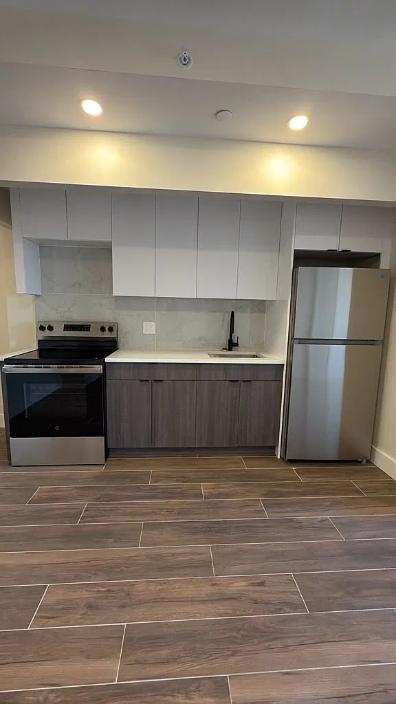 3 bed, $3,455 — Photo 1