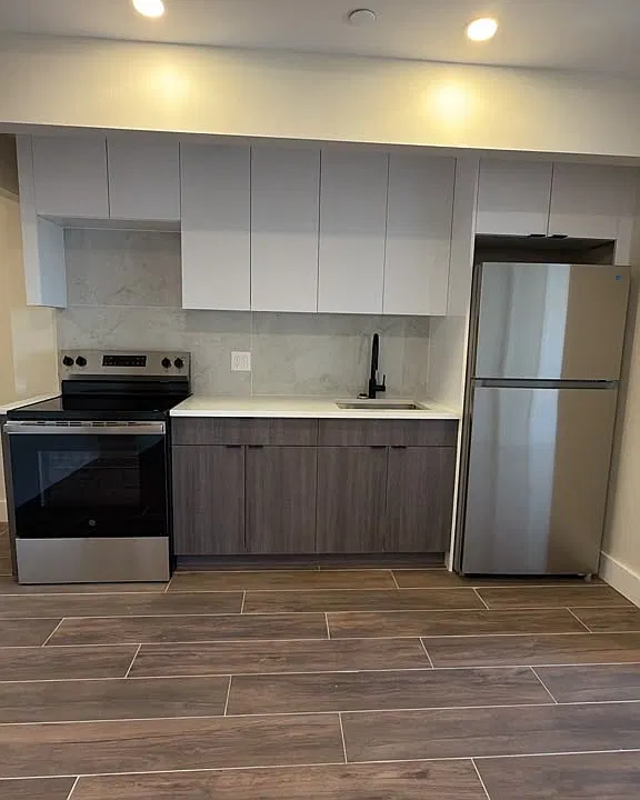 1164 Franklin Ave #1A