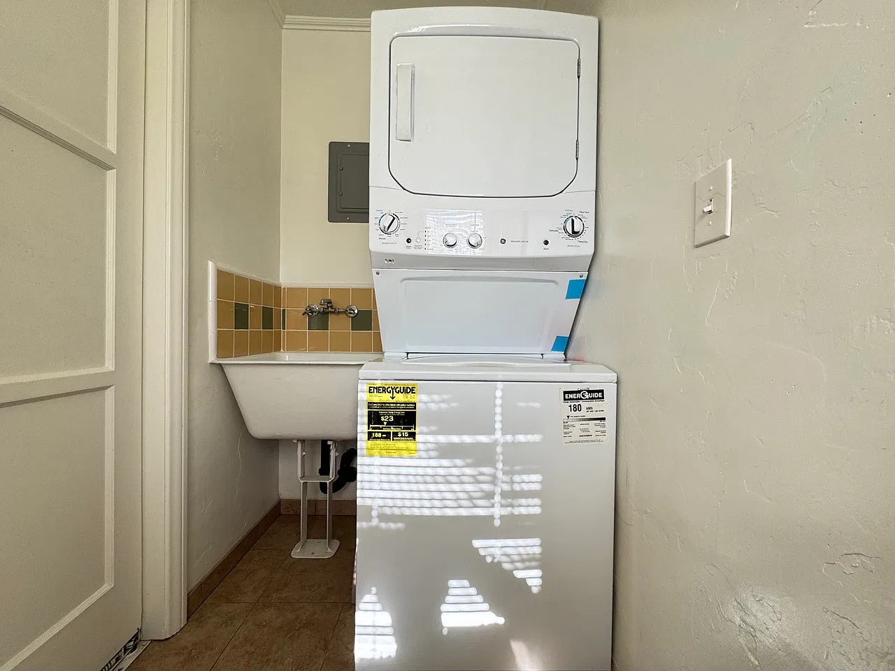 N Bushnell Ave, Alhambra — Photo 4