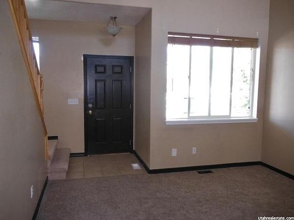 2nd image of 205 W Regatta Ln