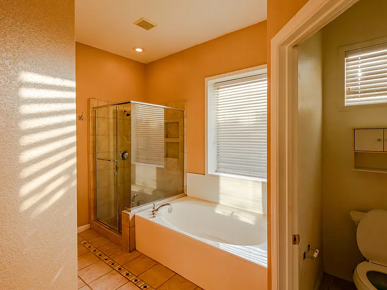 462 W Carob Dr — Photo 15