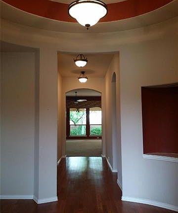 3rd image of 503 Glen Cove Ct