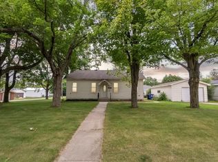 451 McCagg St, Peshtigo, WI 54157