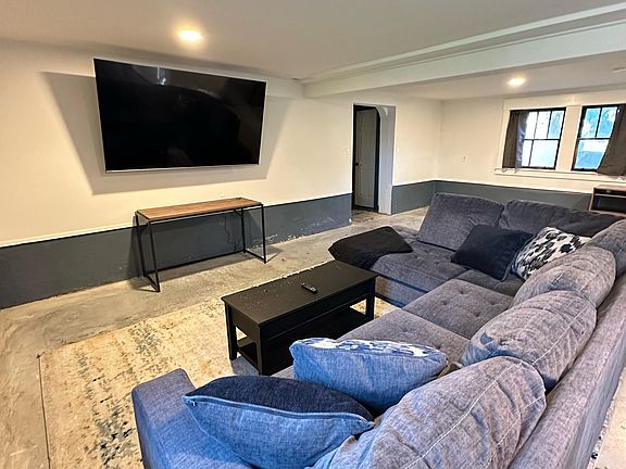 5th image of 2703 N Prieur St #1