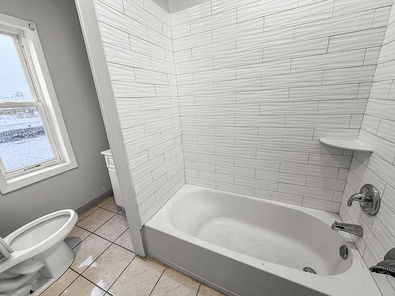 5341 Market St #3 — Photo 8