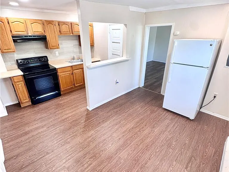 1348 E Floor 6 Ter #3RD FLOOR REAR — Photo 3
