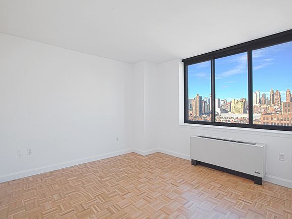 5th image of 1767 2nd Ave #9B