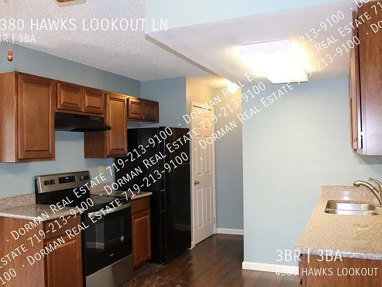 4380 Hawks Lookout Ln — Photo 4